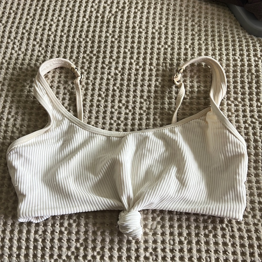 Frankie’s bikinis top